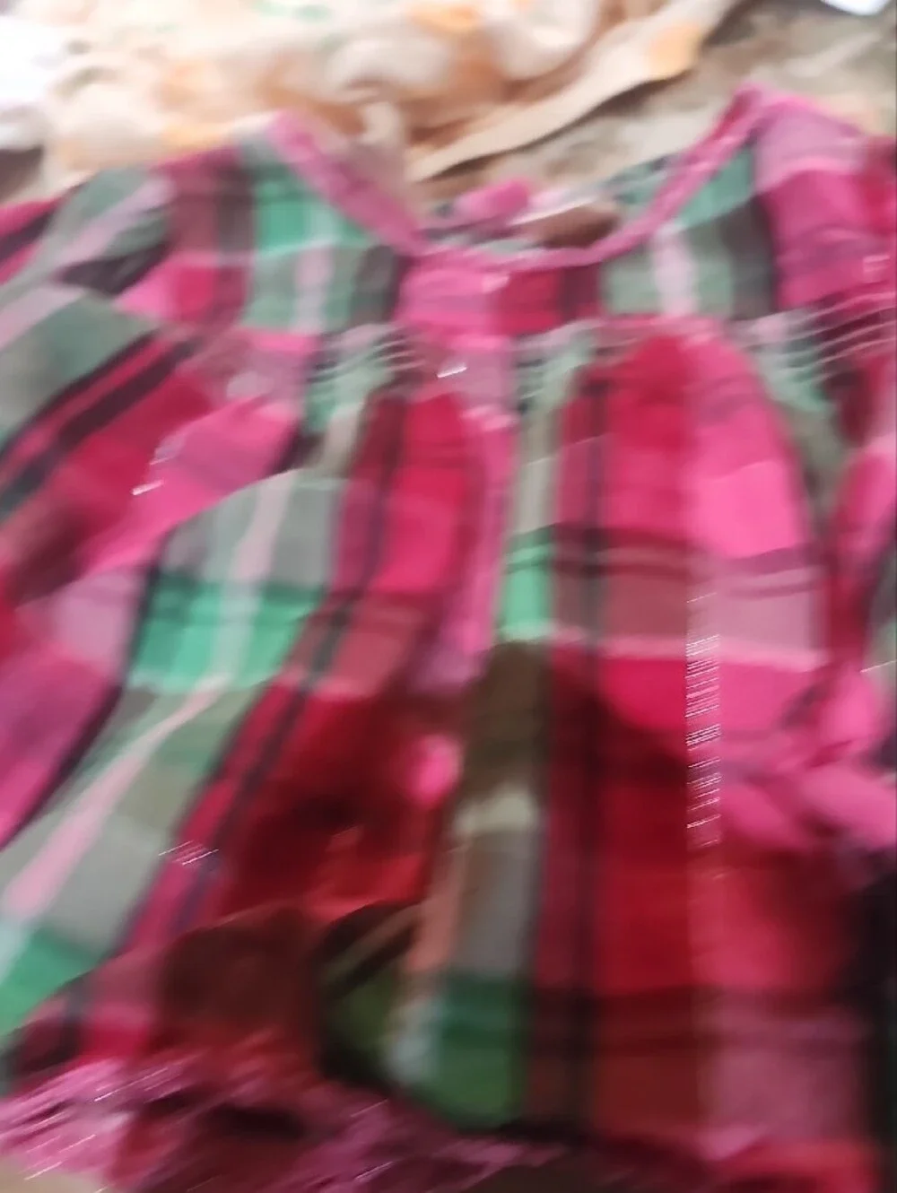 2 Onsies 9 Mo 2 Onsies 6-9 Mo 2 Outfits 6-9 Mo 1 Blouse 9 Mo 1 Top 9 Mo